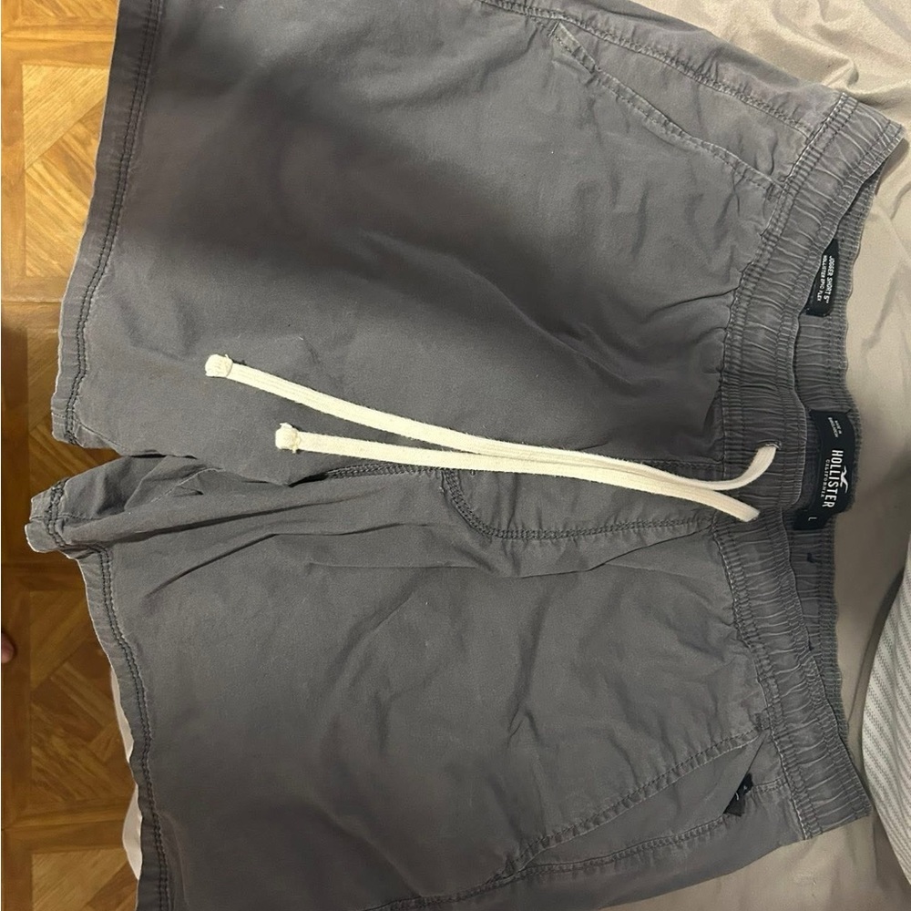 Men’s Hollister Shorts 5”
